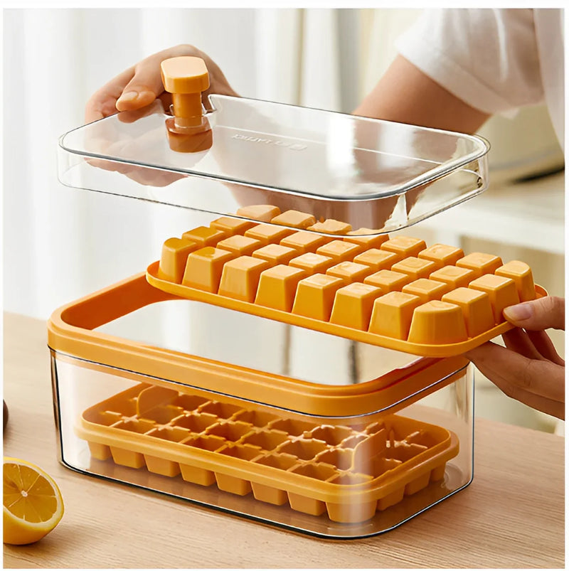 Forma de Gelo com Recipiente e Dispensador de Silicone 64 Cubos de Gelo - Martch